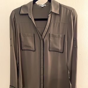 Express womens small, olive, Portofino shirt
